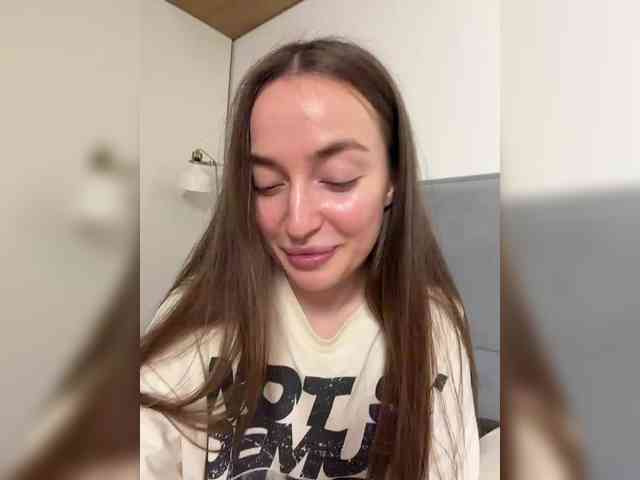 ChloeMeow webcam
