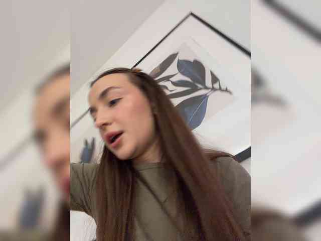 ChloeMeow webcam