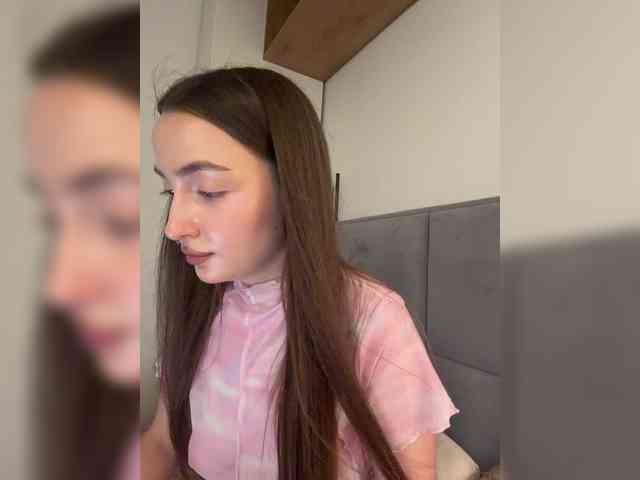 ChloeMeow webcam