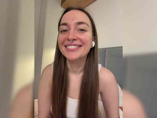ChloeMeow webcam