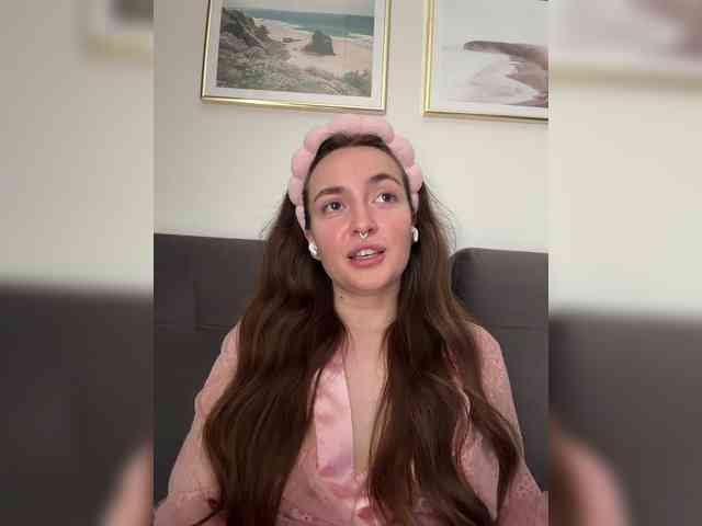 ChloeMeow webcam