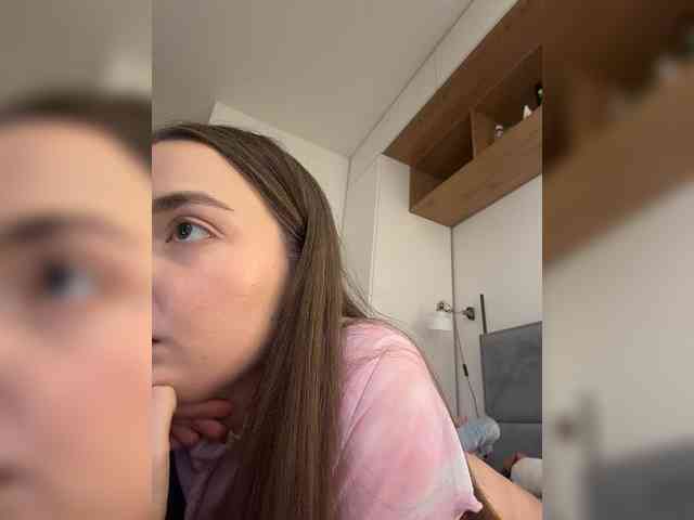 ChloeMeow webcam