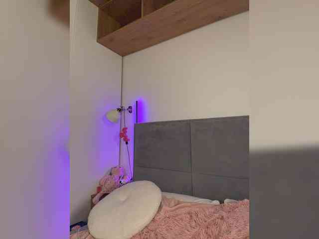 ChloeMeow webcam