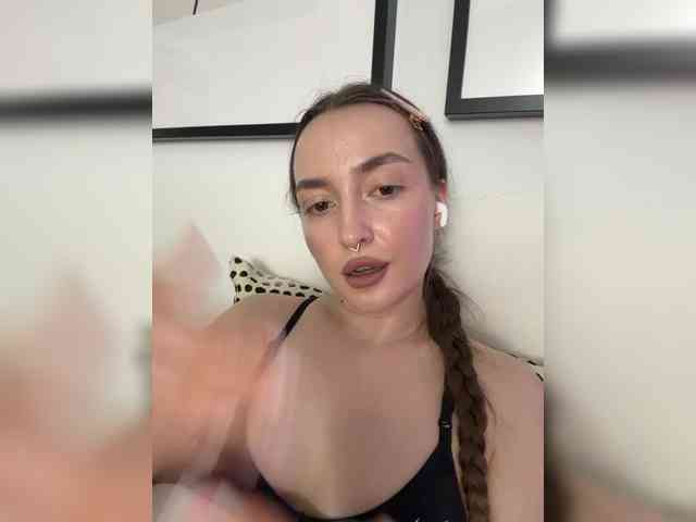 ChloeMeow webcam