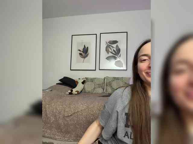ChloeMeow webcam