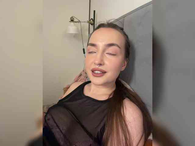 ChloeMeow webcam