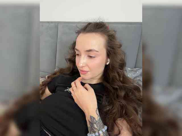 ChloeMeow webcam