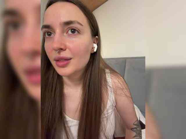 ChloeMeow webcam