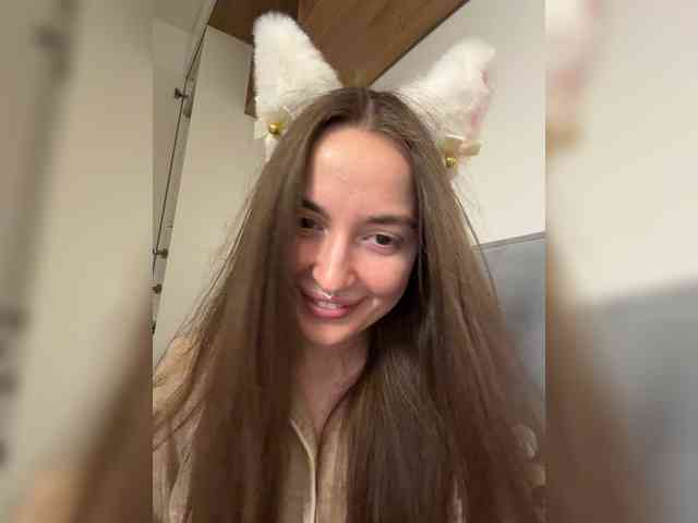 ChloeMeow webcam
