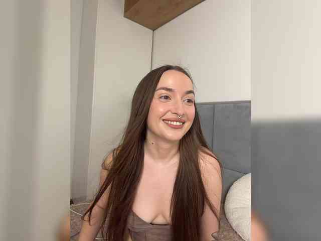 ChloeMeow webcam