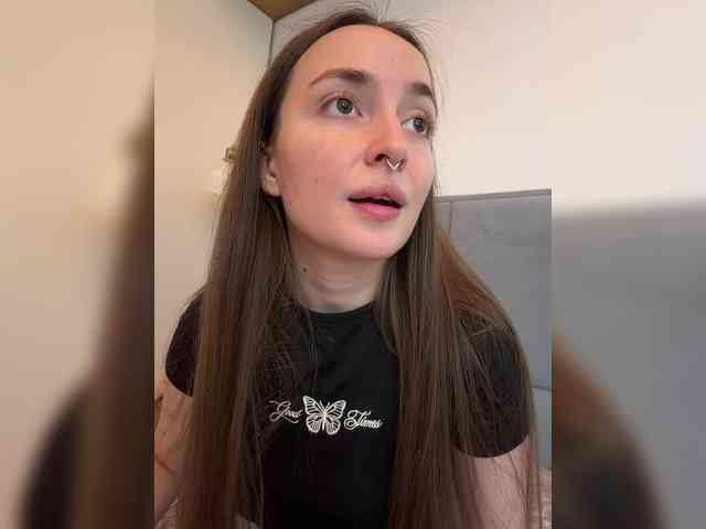 ChloeMeow webcam