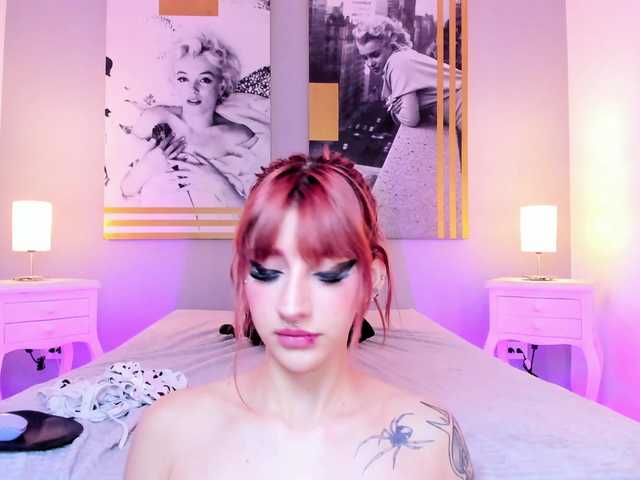 AlannaViera live cam on BongaCams