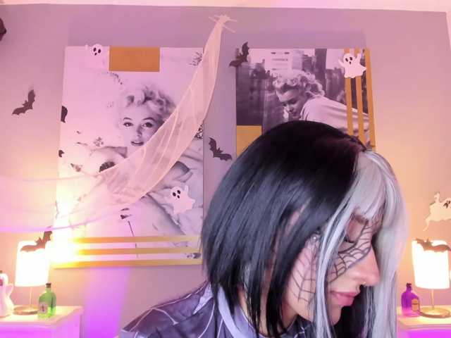 AlannaViera live cam on BongaCams