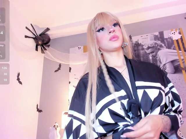 AlannaViera live cam on BongaCams
