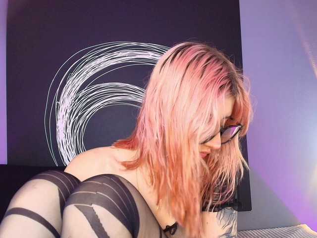 AlannaViera live cam on BongaCams