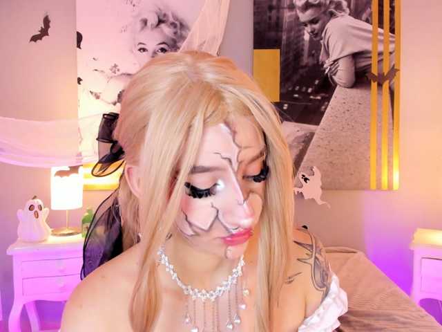 AlannaViera live cam on BongaCams