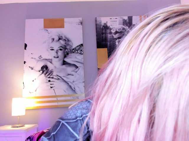 AlannaViera live webcam show