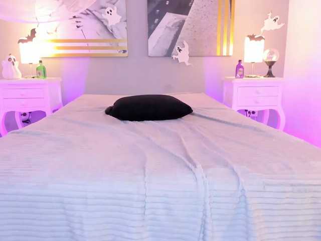 AlannaViera live cam on BongaCams