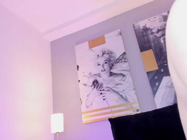AlannaViera live cam on BongaCams