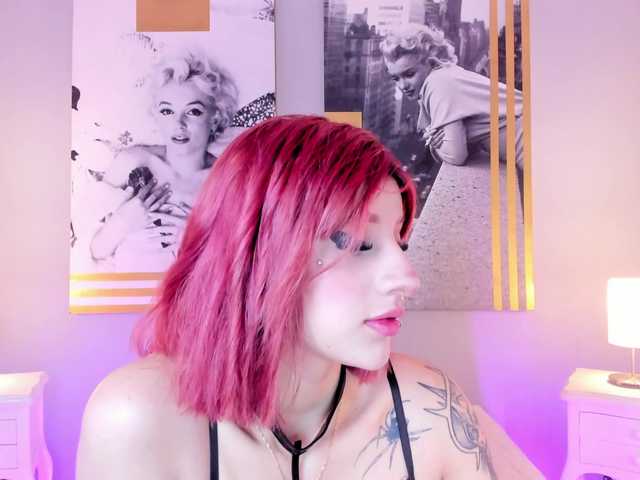 AlannaViera live cam on BongaCams