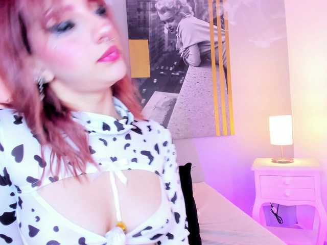 AlannaViera live cam on BongaCams