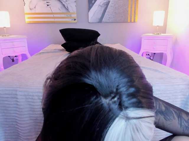 AlannaViera live cam on BongaCams