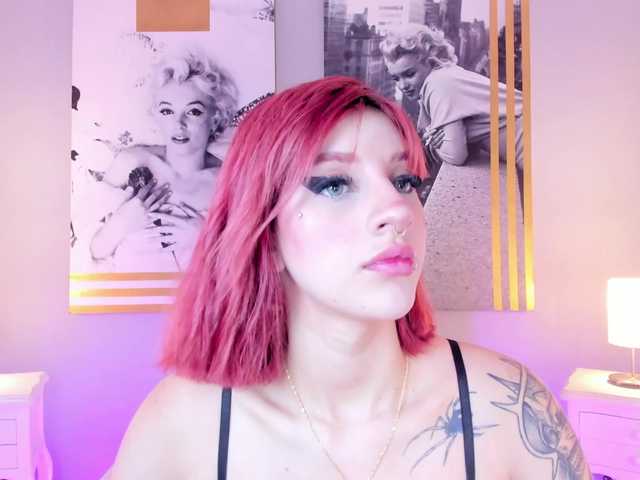 AlannaViera live cam on BongaCams