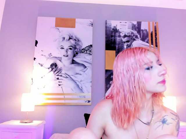 AlannaViera live cam on BongaCams