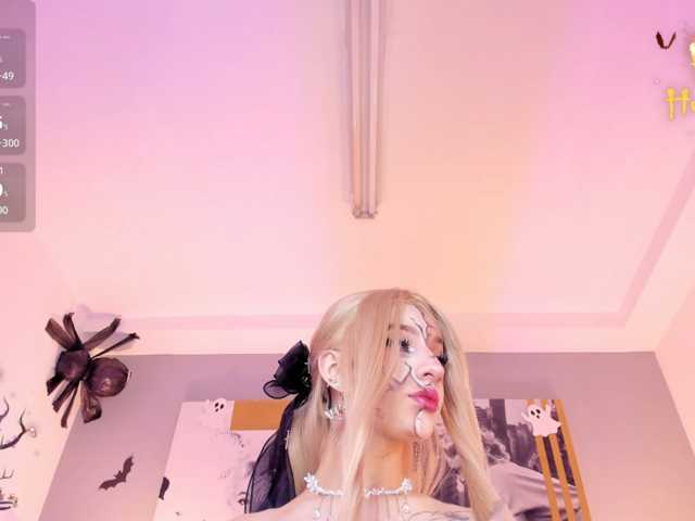 AlannaViera live cam on BongaCams