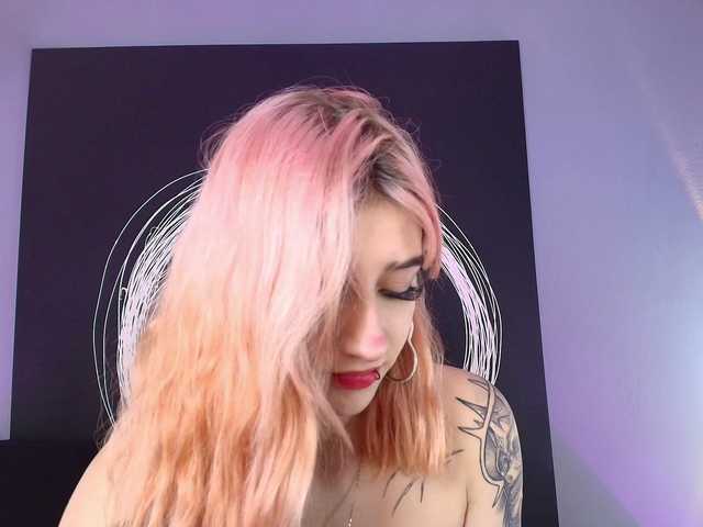 AlannaViera live cam on BongaCams