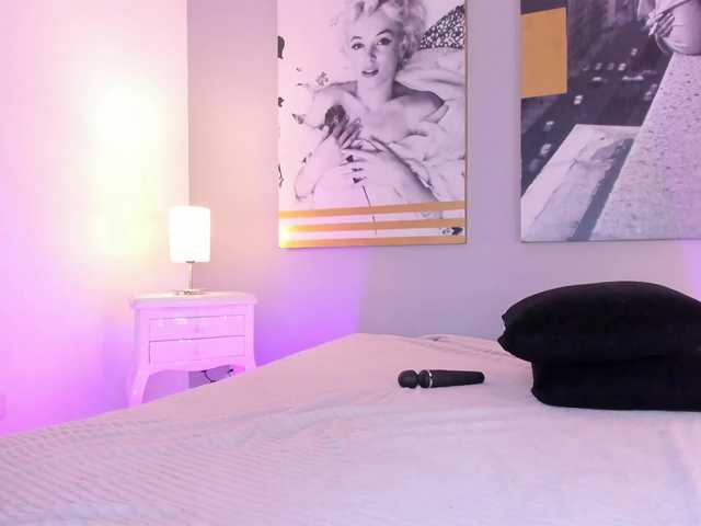 AlannaViera live cam on BongaCams