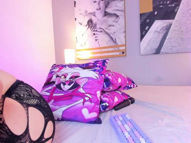 AlannaViera live webcam show