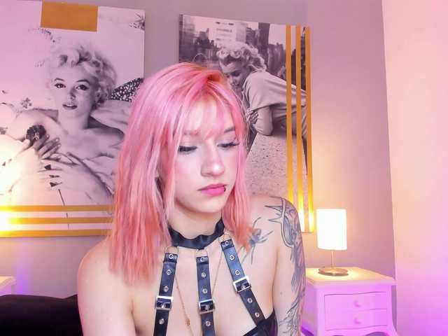 AlannaViera live cam on BongaCams