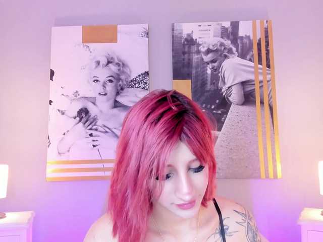 AlannaViera live cam on BongaCams
