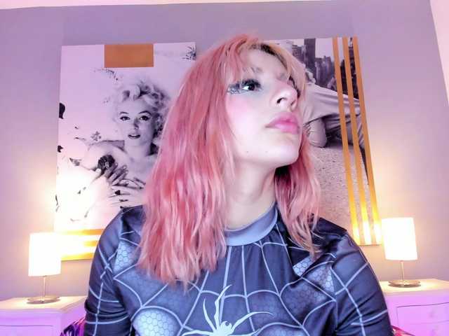 AlannaViera live cam on BongaCams