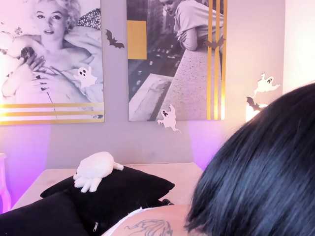AlannaViera live cam on BongaCams