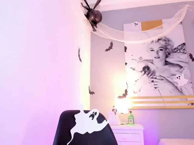 AlannaViera live cam on BongaCams