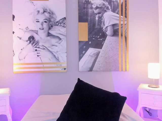 AlannaViera live cam on BongaCams