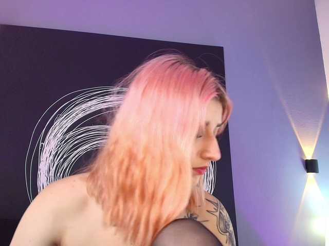AlannaViera live cam on BongaCams