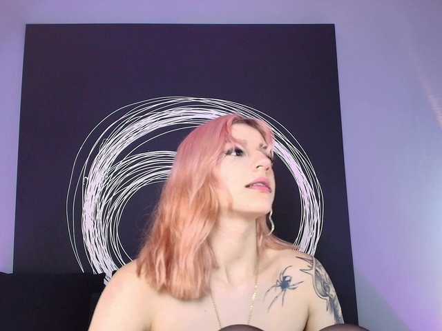 AlannaViera live cam on BongaCams