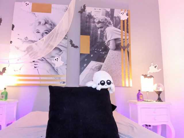 AlannaViera live cam preview