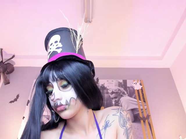 AlannaViera live cam on BongaCams