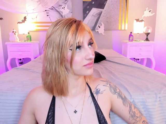 AlannaViera live cam on BongaCams