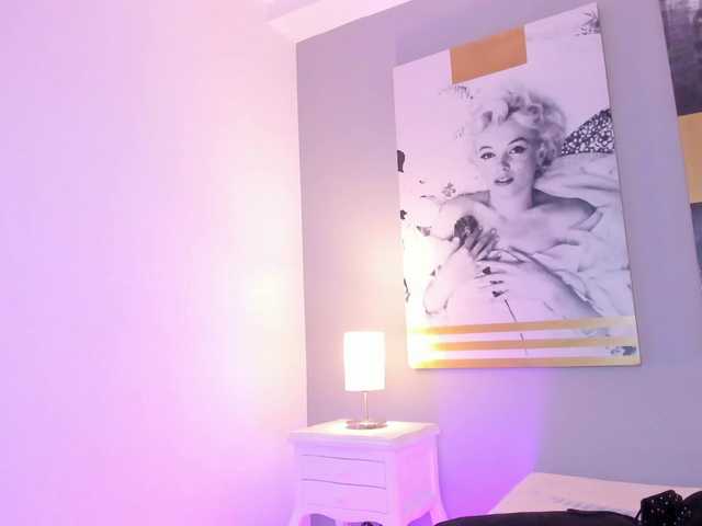 AlannaViera live cam on BongaCams
