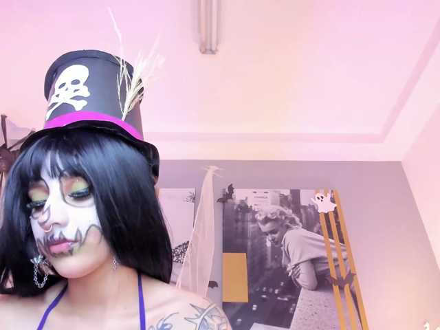 AlannaViera live cam on BongaCams