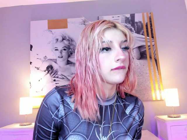 AlannaViera live cam on BongaCams
