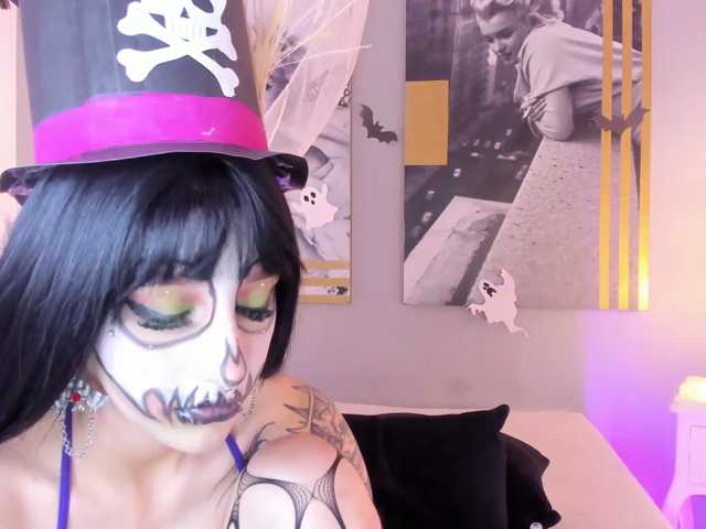 AlannaViera live cam on BongaCams