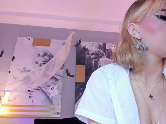 AlannaViera live cam on BongaCams