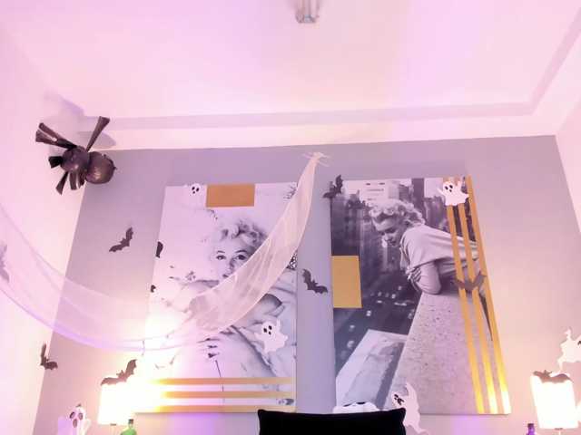 AlannaViera live cam on BongaCams