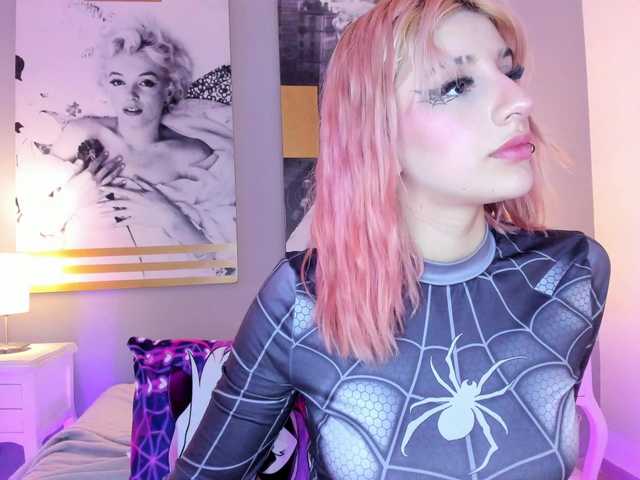 AlannaViera live webcam show